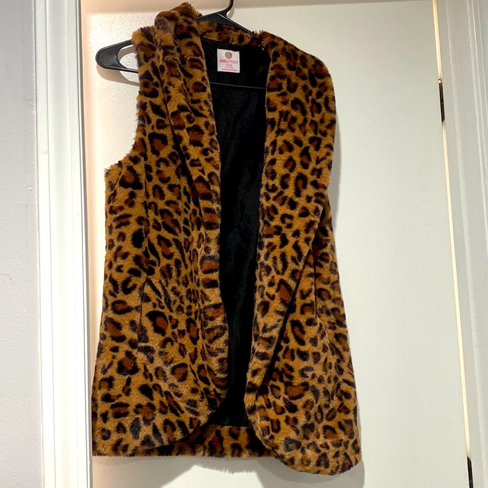 Marley Lilly S/M soft oversized vest. With front pockets. Like new